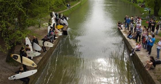 132 Content Song Bien Tren Mat Kenh Trung Tam Thanh Pho Munich2