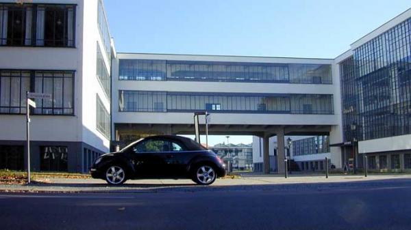 Sau 40 năm bị “khai tử”, VW Beetle vẫn là huyền thoại - 0