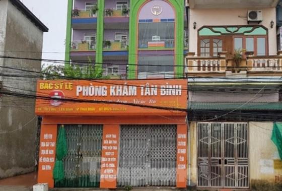 132 1 Suc Khoe Cua Chau Be Bi Ba Noi Tiem Thuoc Chuot Vao Sua Gio Ra Sao