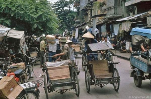 1 Giao Thong Ha Noi Nam 1991 Qua Ong Kinh Nhiep Anh Gia Duc